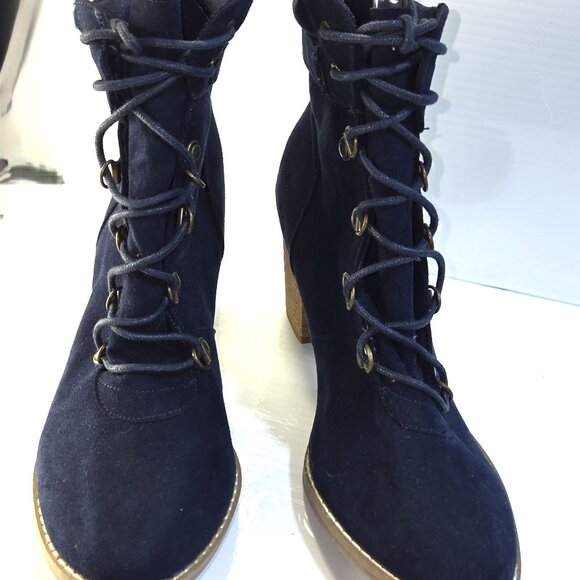 Cato Women's Navy Faux Suede Block Heel Lace-up Ankle Booties Size 11M - Picture 4 of 7
